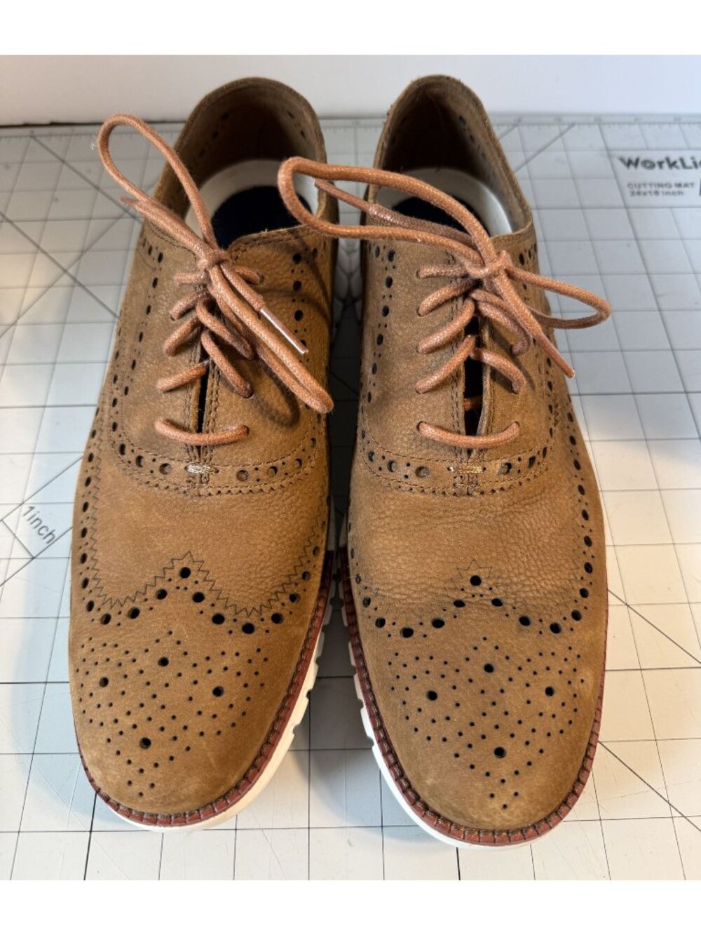 Cole Haan ZeroGrand Wingtip Oxford Tan Suede Mens Size 9M C29771